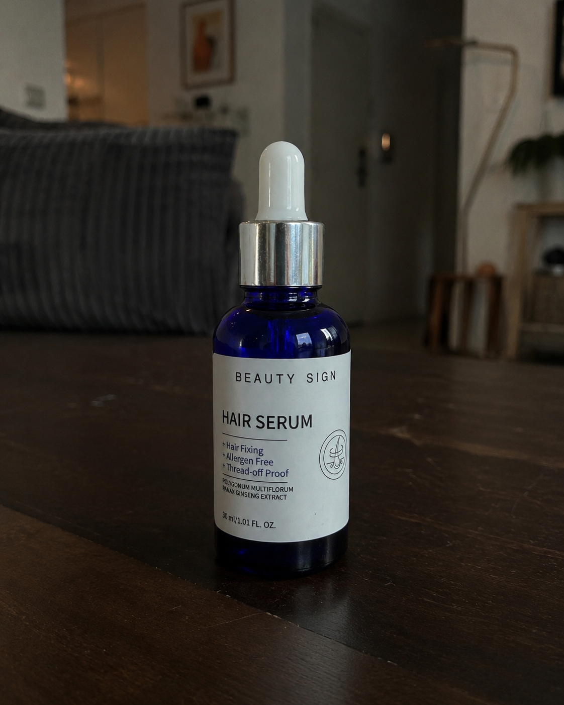 The dropper makes it easy to apply directly to the scalp.